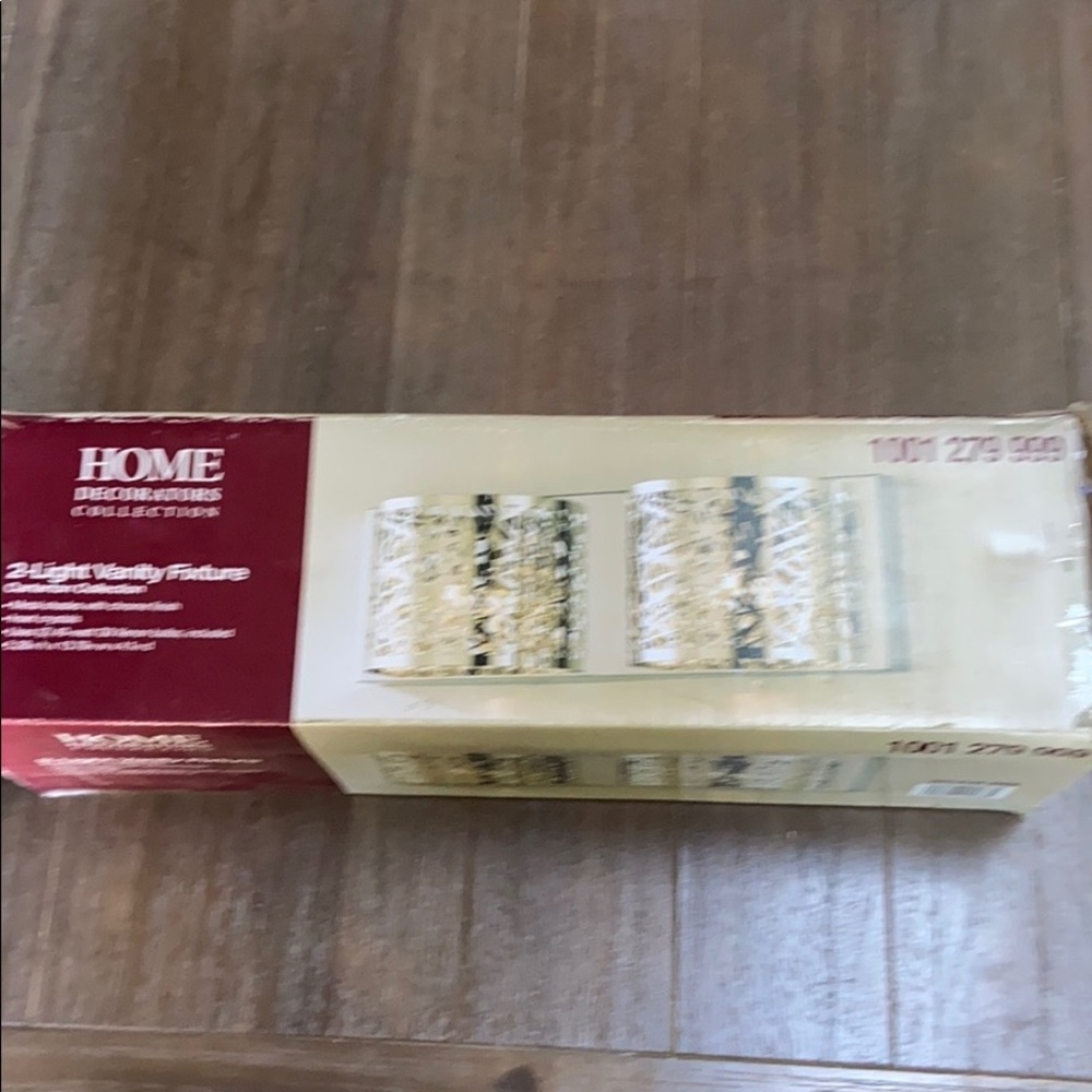 2 Light vanity Fixture - Picture 5 of 8